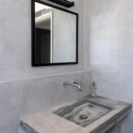 Armenistis Apartament